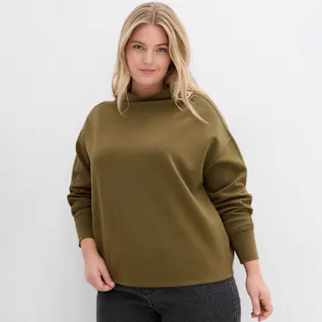 Olivgrünes Sweatshirt, lässig geschnitten.