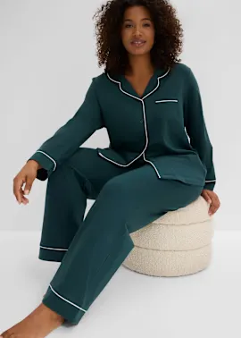 Elegantes dunkelgrünes Pyjama-Set mit feiner weißer Paspelierung.