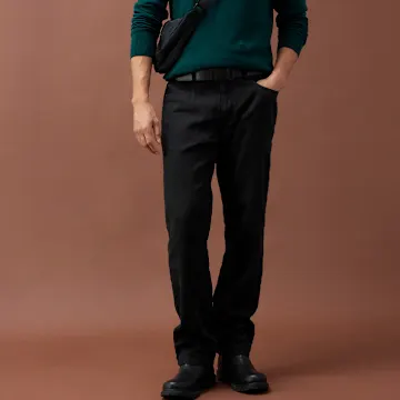 Schwarze Thermohose mit Komfortbund.