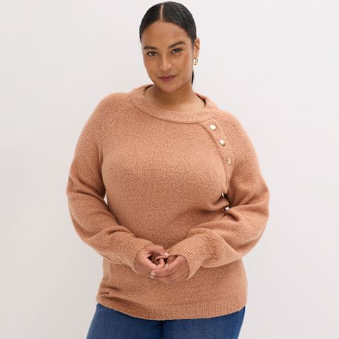 Weicher Strickpullover in braun mit Knopfdetail am Kragen.