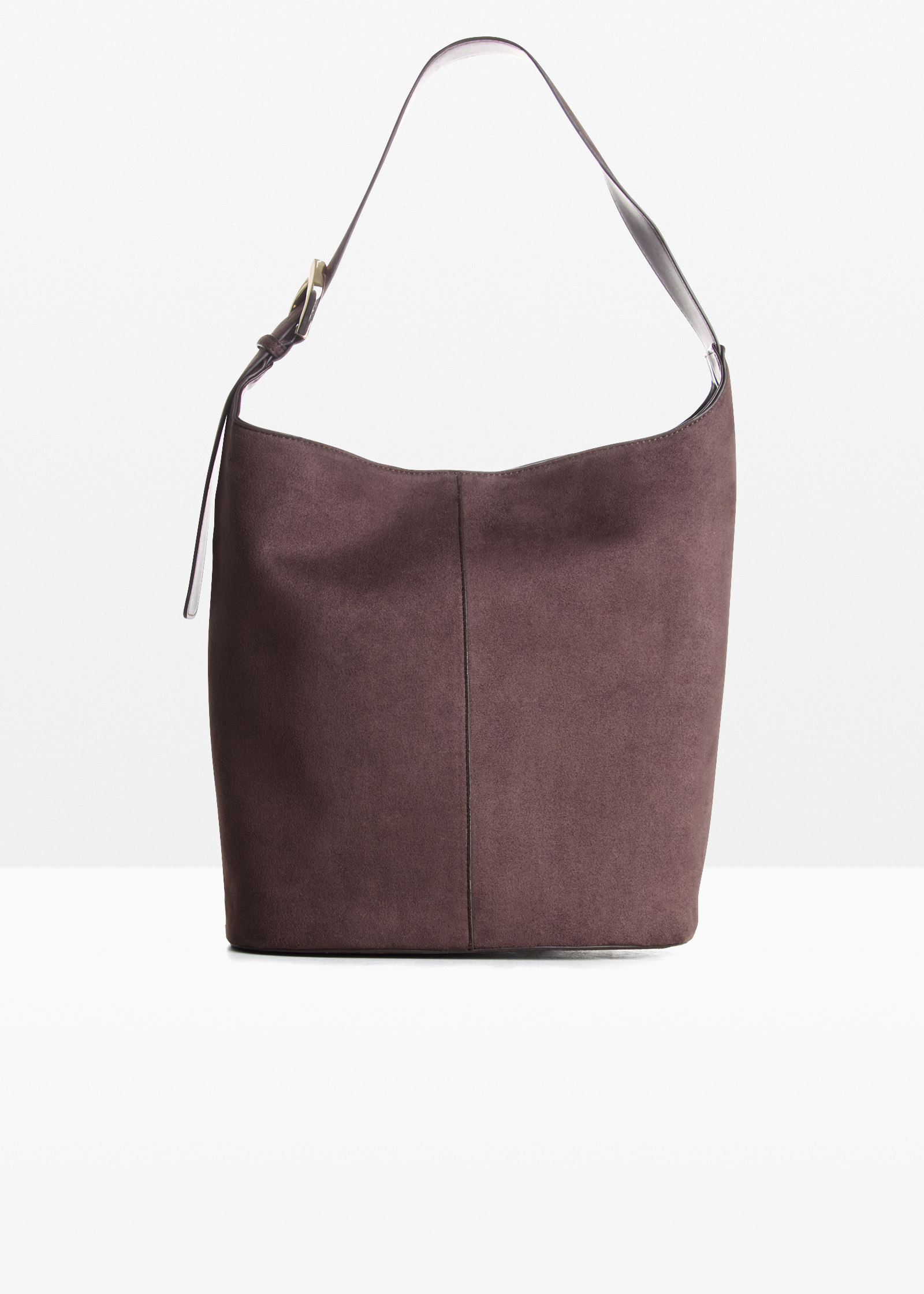 Schicke Schultertasche in Veloursleder-Optik. Matter Rosabraun-Ton mit verstellbarem Riemen und Schnalle.