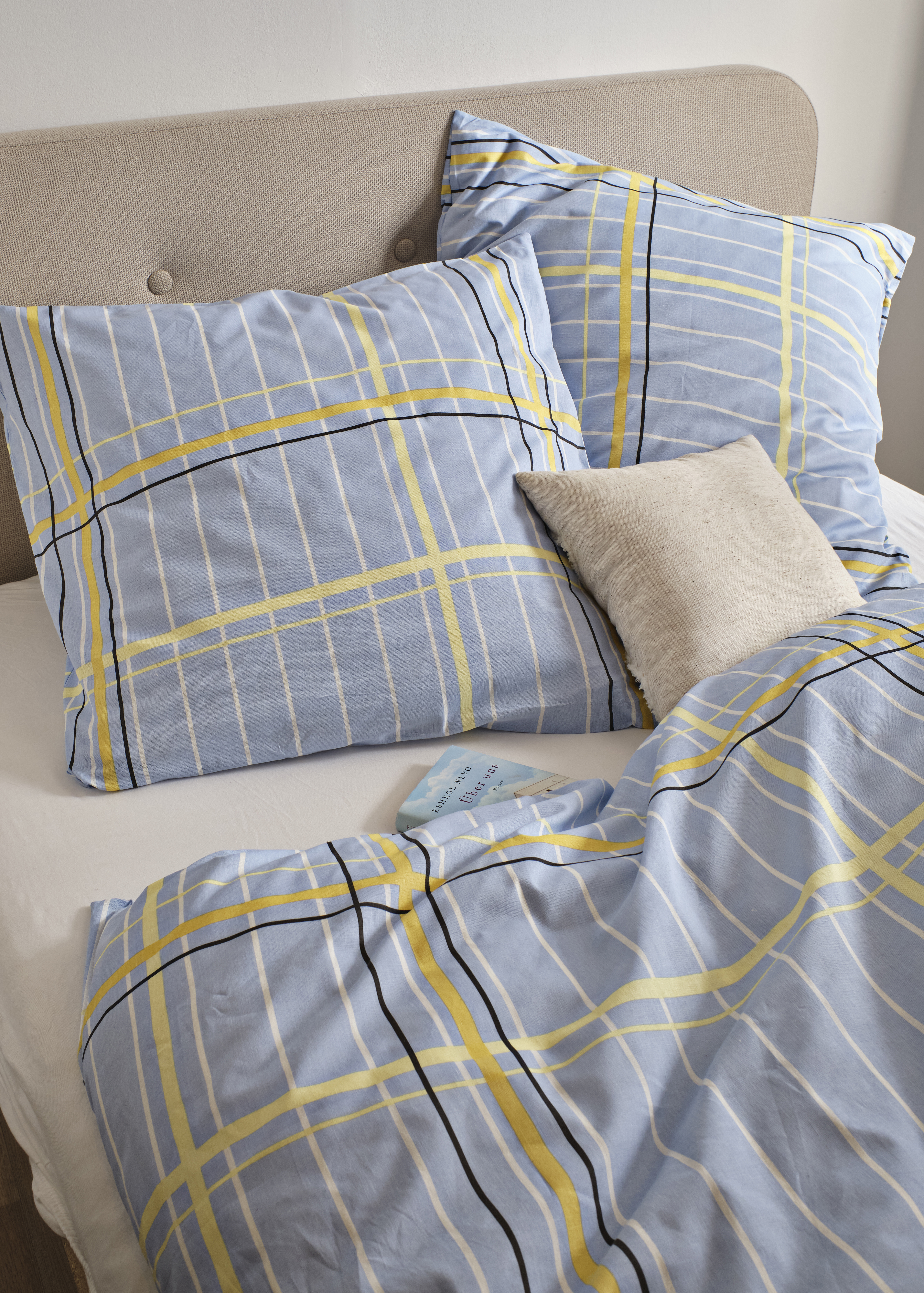 Karierte Bettwäsche.