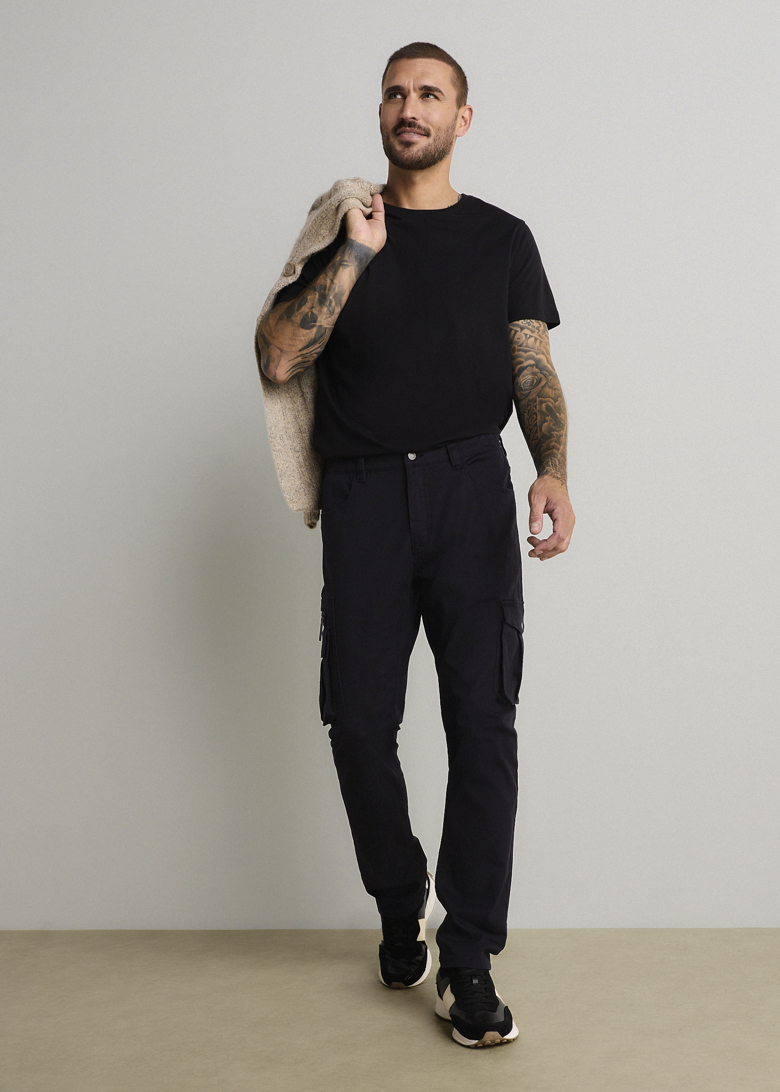 Classic Fit Stretch-Cargohose mit Dehnbund, Straight
