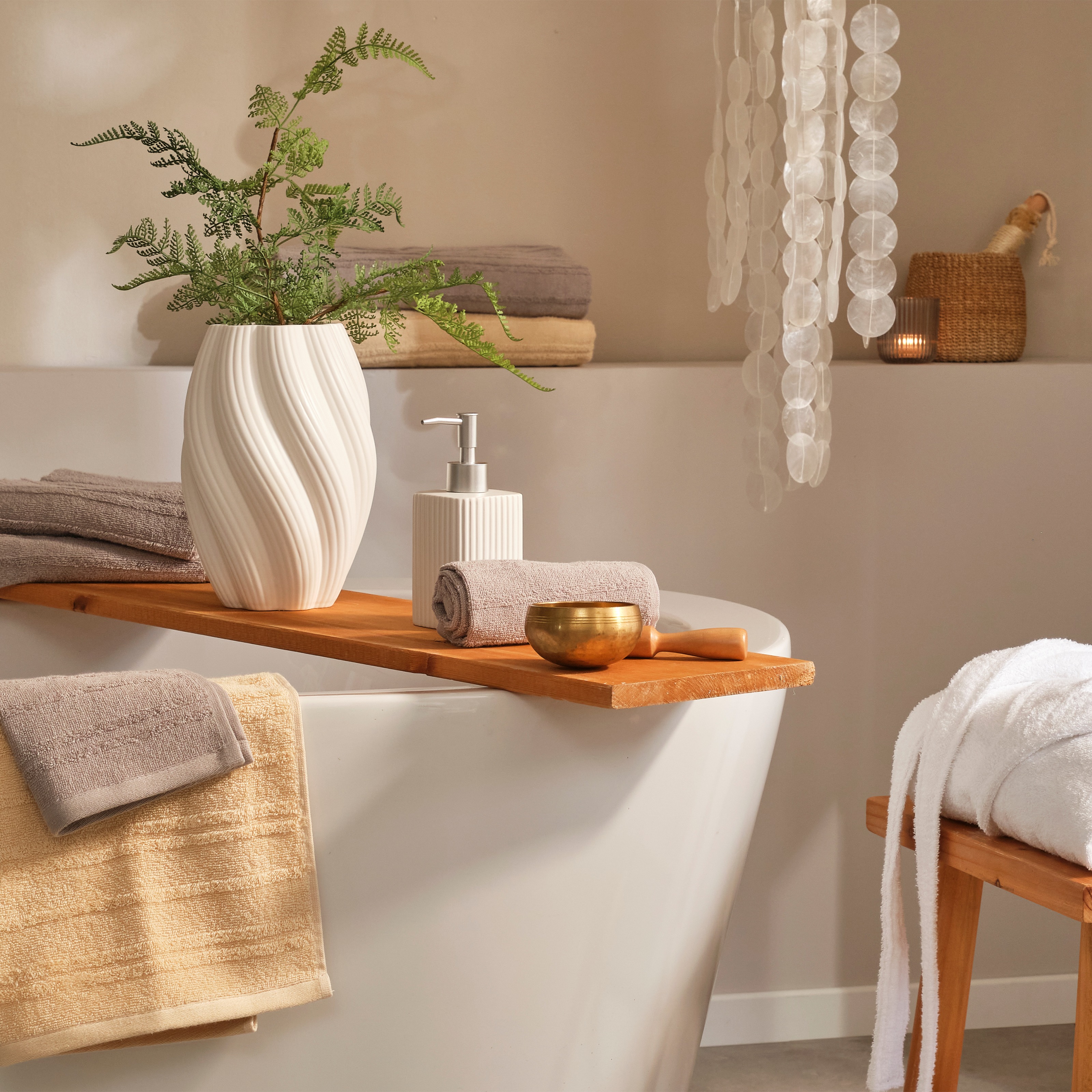 Wellnessoase im Badezimmer.