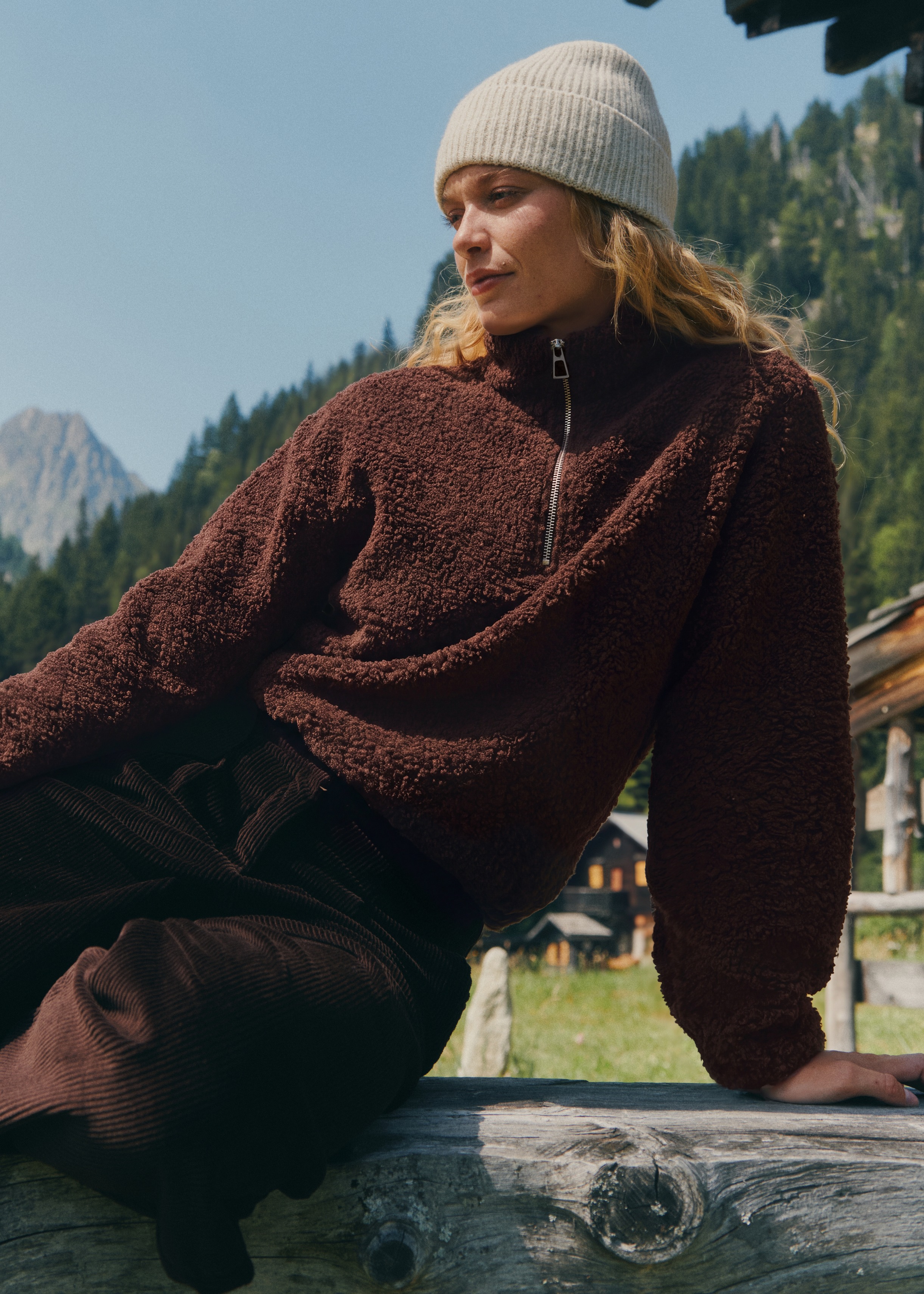 Troyer in Bouclé-Optik