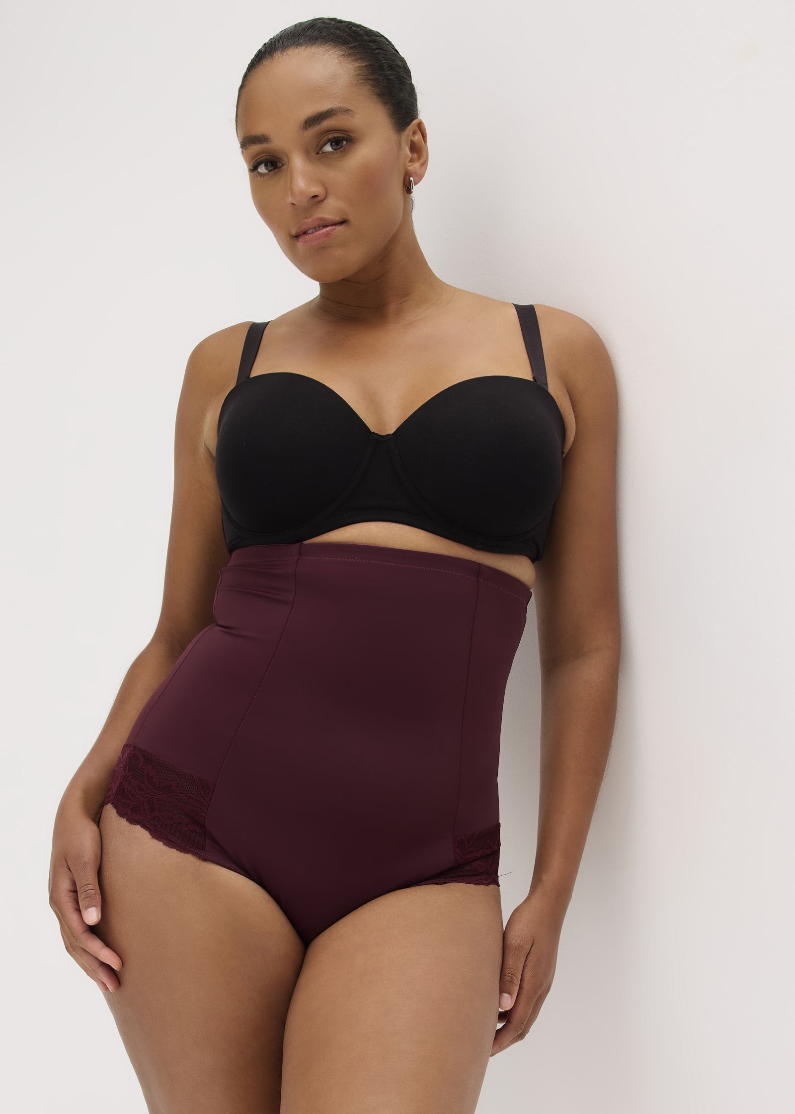 Creme-farbene  Shapewear