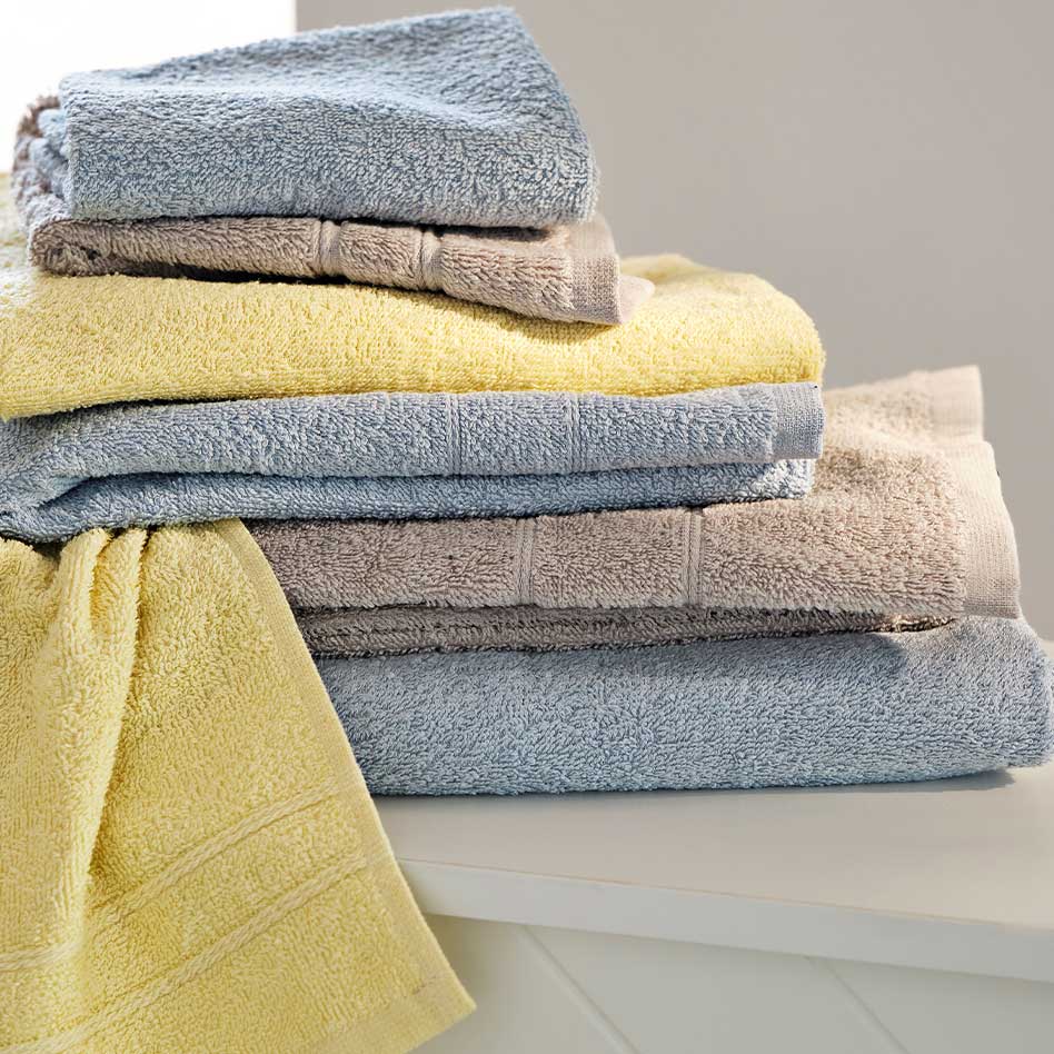 Handtücher in Gelb und Blau